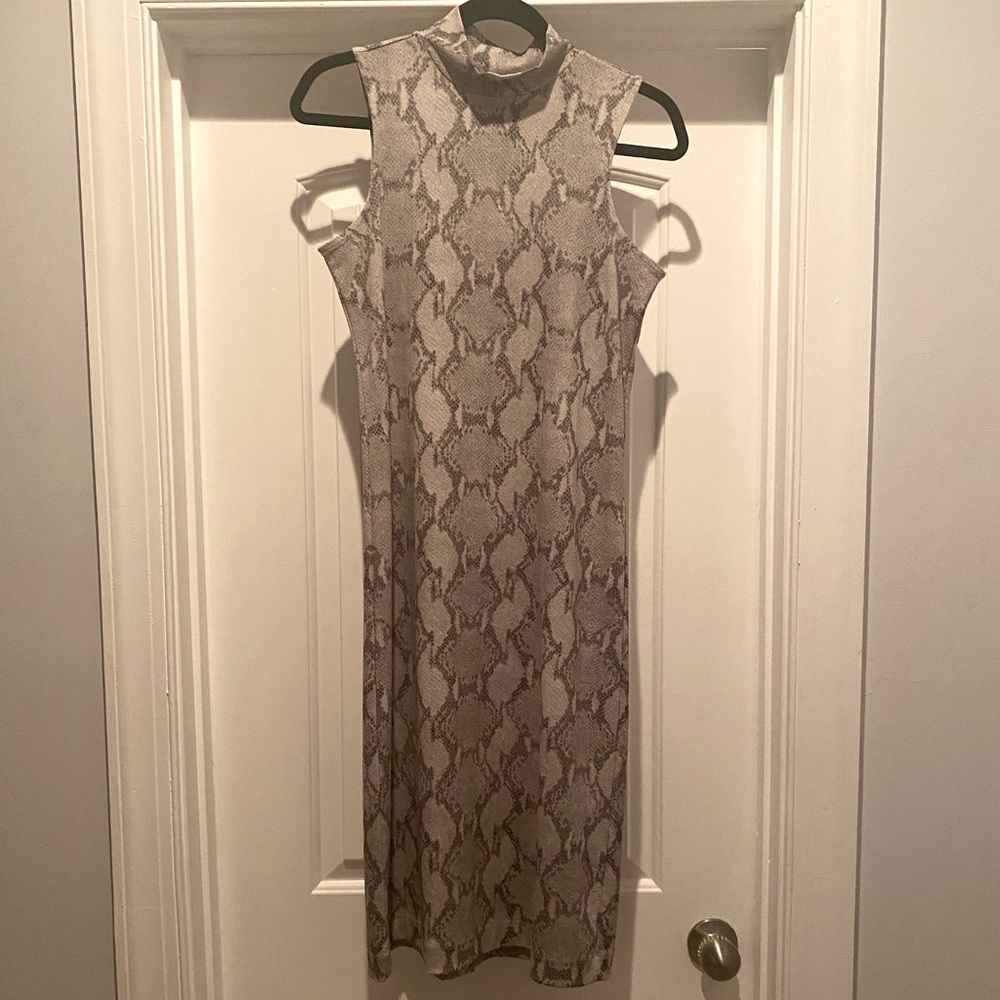 NWT Banana Republic Midi Dress